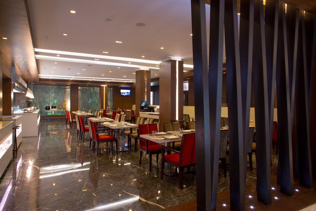 Clarion President 4*