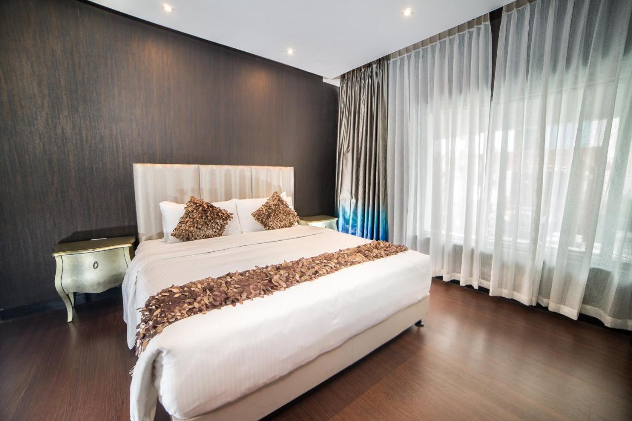 Clarion President Hotel