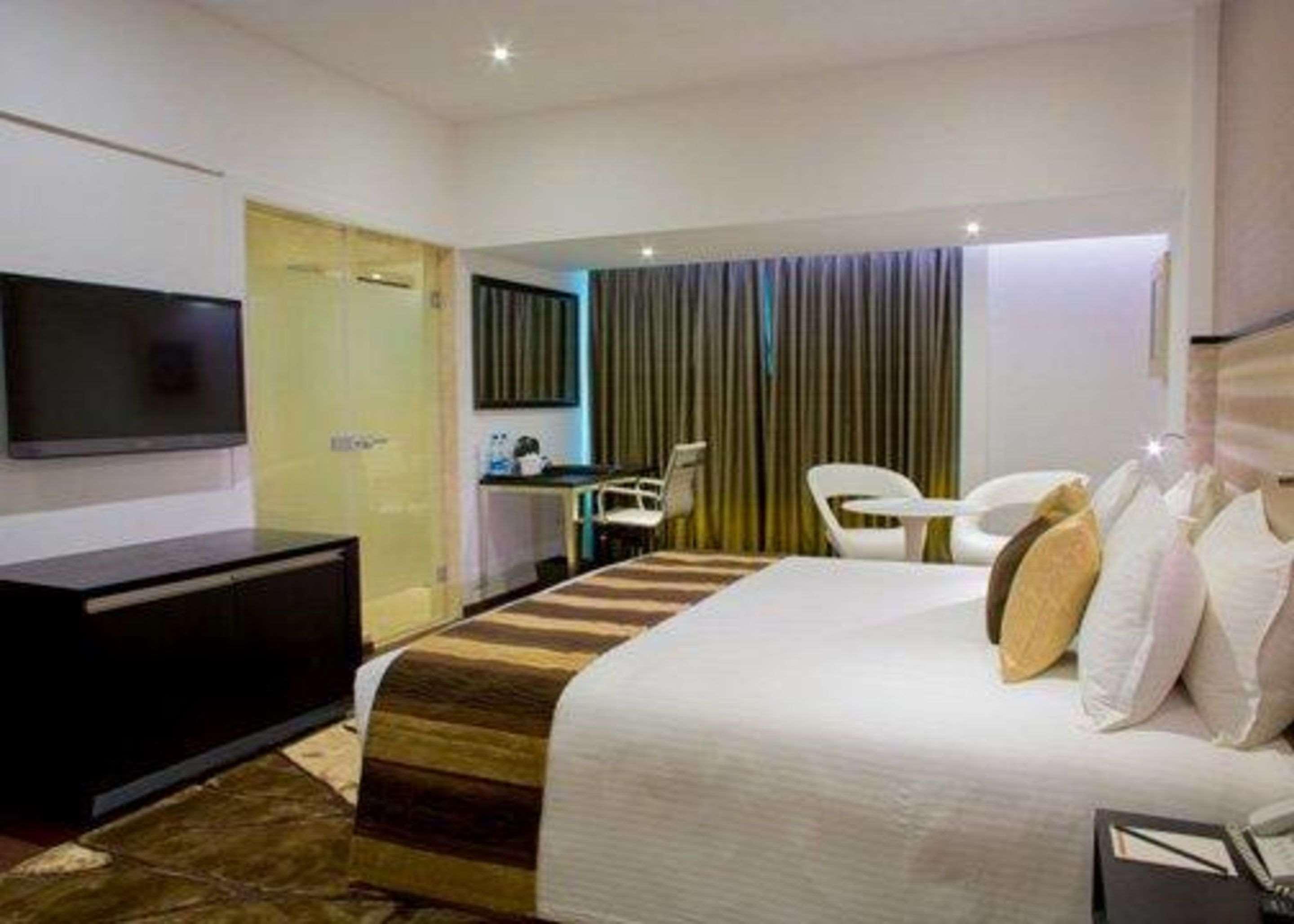 Clarion President Hotel 4*